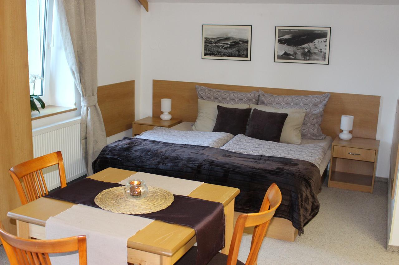 Apartmany Gryf Harrachov Exteriör bild