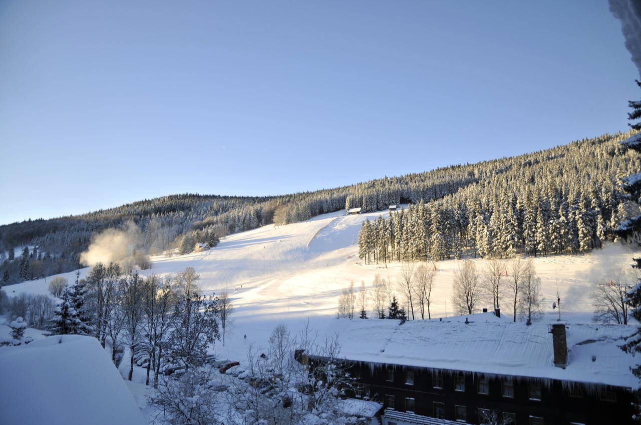 Apartmany Gryf Harrachov Exteriör bild
