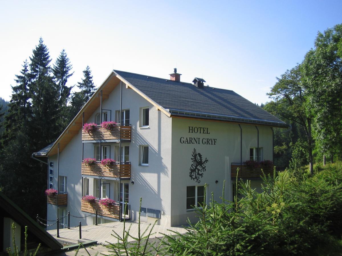 Apartmany Gryf Harrachov Exteriör bild
